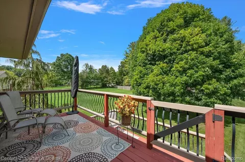 Exterior - 219 E Caledonia St, Howell, MI 48843 photo 7 of 10