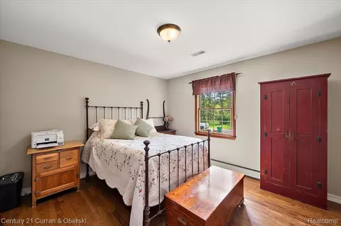 Bedroom - 219 E Caledonia St, Howell, MI 48843 photo 3 of 6