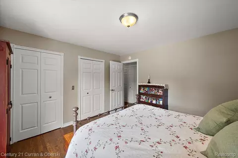 Bedroom - 219 E Caledonia St, Howell, MI 48843 photo 4 of 6