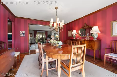 Dining - 2899 Current Dr, Rochester Hills, MI 48309 photo 2 of 2