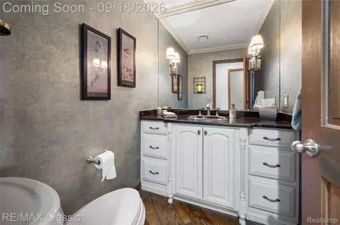 Bath - 2899 Current Dr, Rochester Hills, MI 48309 photo 1 of 6