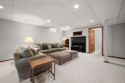 Living - 2899 Current Dr, Rochester Hills, MI 48309 photo 2 of 2