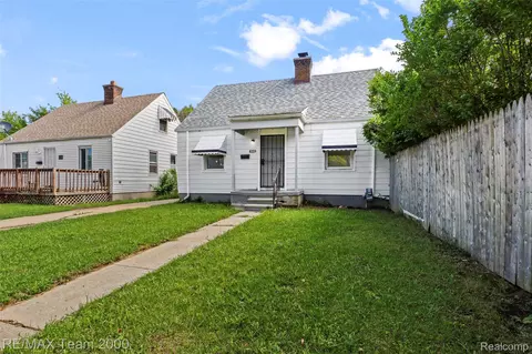 6224 Minock St, Detroit, MI 48228