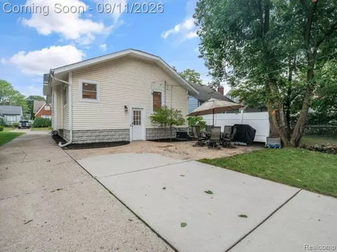Other - 332 E Maplehurst St, Ferndale, MI 48220 photo 6 of 9