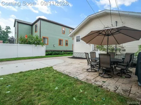 Other - 332 E Maplehurst St, Ferndale, MI 48220 photo 7 of 9