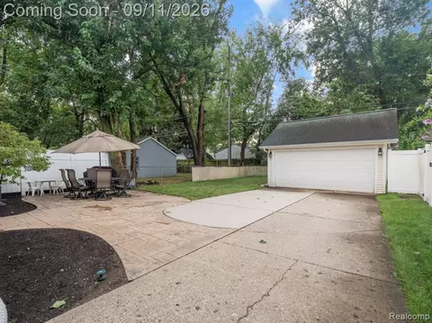 Other - 332 E Maplehurst St, Ferndale, MI 48220 photo 5 of 9