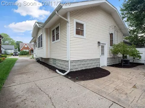 Other - 332 E Maplehurst St, Ferndale, MI 48220 photo 9 of 9