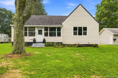 115 W State St, Croswell, MI 48422