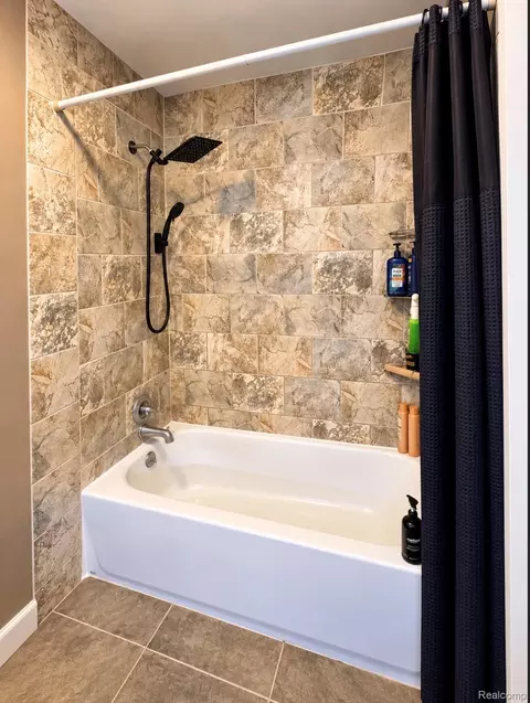 Bath - 10173 E Mount Morris Rd, Richfield, MI 48423 photo 1 of 2