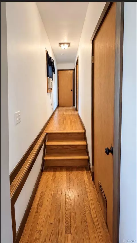 Entry Way - 10173 E Mount Morris Rd, Richfield, MI 48423 photo 2 of 2