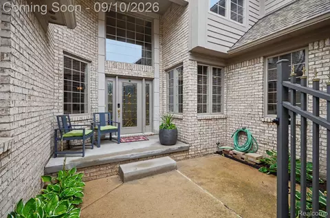 Exterior - 6464 Enclave Dr, Independence, MI 48348 photo 1 of 5