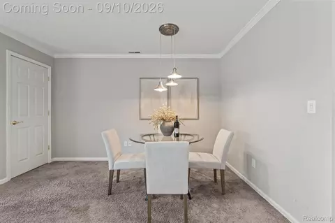 Dining - 33574 Utica Rd, Fraser, MI 48026 photo 2 of 3