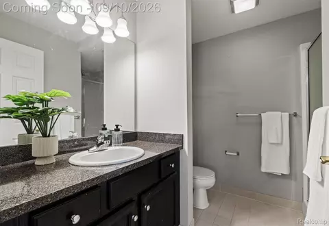 Bath - 33574 Utica Rd, Fraser, MI 48026 photo 2 of 2