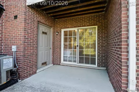 Exterior - 33574 Utica Rd, Fraser, MI 48026 photo 1 of 3