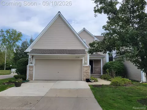 25188 Dunham Ct, Farmington Hills, MI 48336