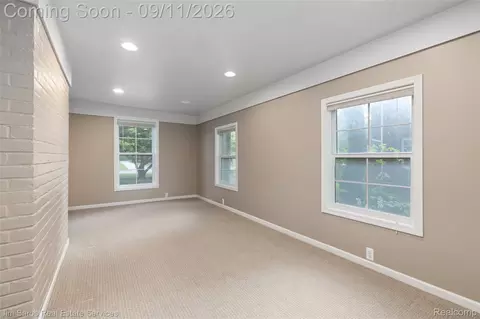 Living - 1445 Devonshire Rd, Grosse Pointe Park, MI 48230 photo 5 of 7