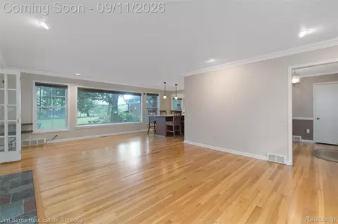 Living - 1445 Devonshire Rd, Grosse Pointe Park, MI 48230 photo 3 of 7
