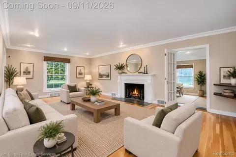 Living - 1445 Devonshire Rd, Grosse Pointe Park, MI 48230 photo 1 of 7