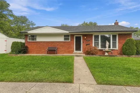 11507 Farthing Dr, Sterling Heights, MI 48314