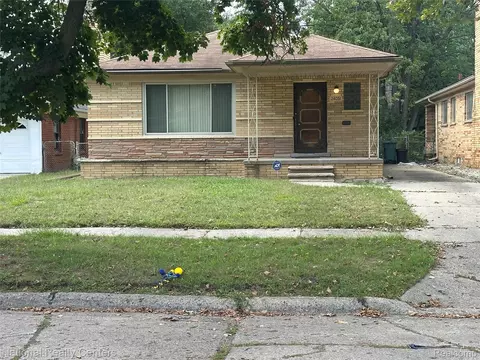 24051 Berkley St, Oak Park, MI 48237