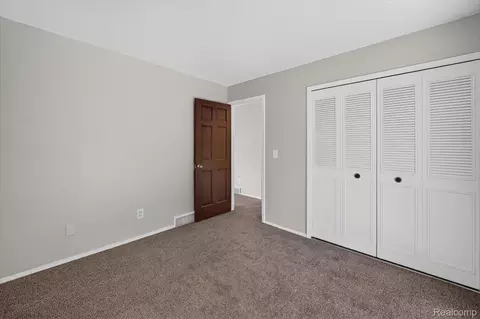 Bedroom - 3055 Vineyard Ln, Mount Morris, MI 48433 photo 2 of 4