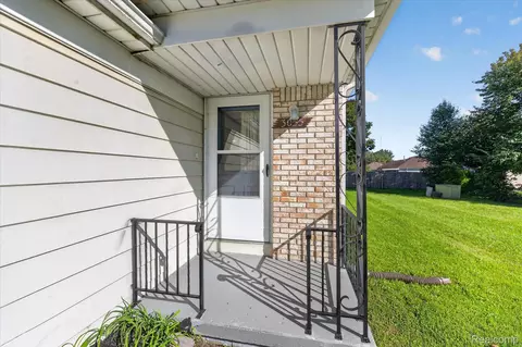Exterior - 3055 Vineyard Ln, Mount Morris, MI 48433 photo 10 of 10