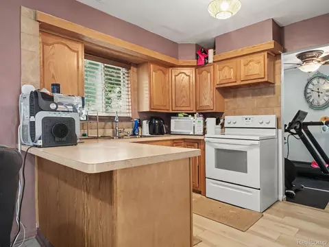 Kitchen - 1837 Springfield St, Flint, MI 48503 photo 1 of 1