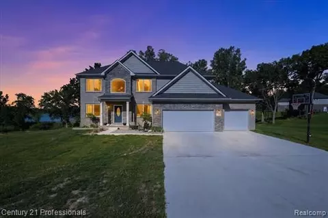 126 Parker, Ortonville, MI 48462