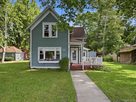 51056 Atwood St, New Baltimore, MI 48047