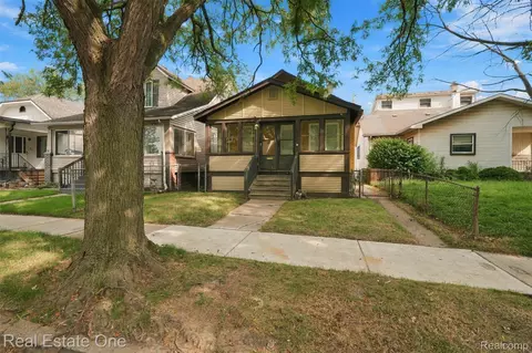 36 W Broadway St, Ecorse, MI 48229