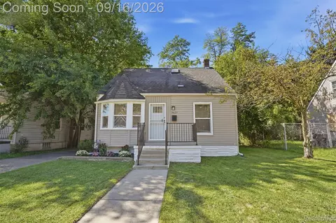 9617 Auburn St, Detroit, MI 48228
