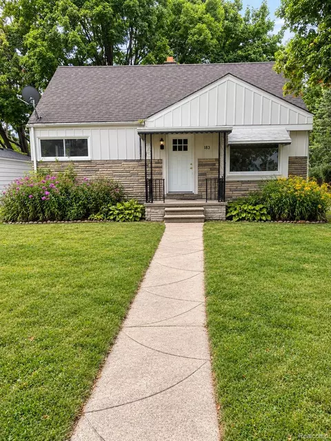183 Scott Lake Rd, Waterford, MI 48328