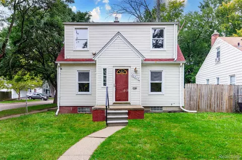 20205 Washtenaw St, Harper Woods, MI 48225