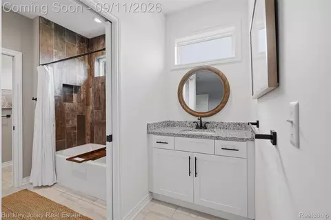 Bath - 3703 Jesse Dr, Marion, MI 48843 photo 4 of 5