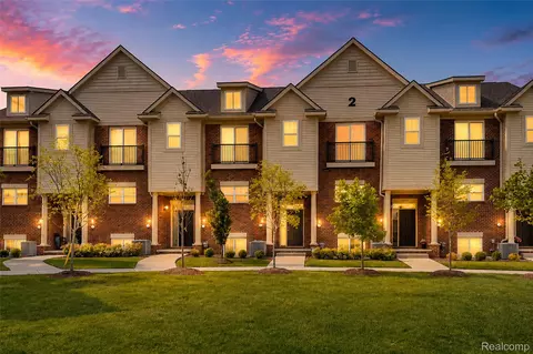 41626 Orianna Ln, Novi, MI 48375