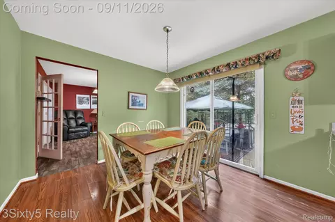 Dining - 19149 Red Oak Ln, Brownstown, MI 48193 photo 1 of 2