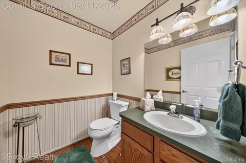 Other - 19149 Red Oak Ln, Brownstown, MI 48193 photo 13 of 19