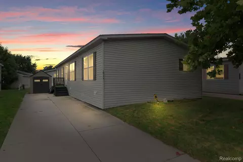 16173 Charlemagne Ave, Clinton Township, MI 48038