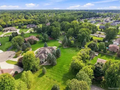 View/Area - 2566 Lakeside Ct, Flint, MI 48433 photo 7 of 7