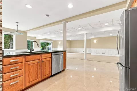 Other - 2566 Lakeside Ct, Flint, MI 48433 photo 9 of 21