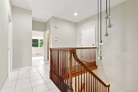 Entry Way - 2566 Lakeside Ct, Flint, MI 48433 photo 3 of 3