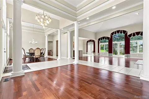 Other - 2566 Lakeside Ct, Flint, MI 48433 photo 2 of 21