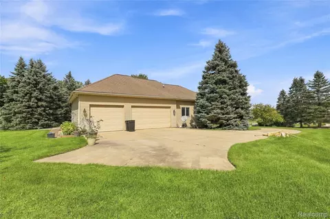 Other - 2566 Lakeside Ct, Flint, MI 48433 photo 19 of 21