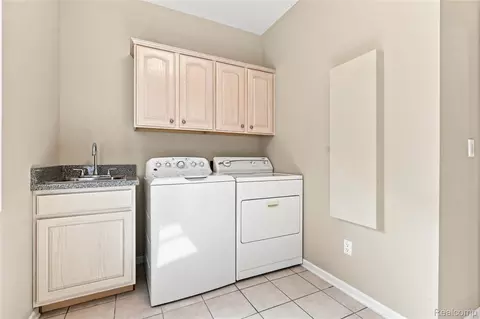 Other - 2566 Lakeside Ct, Flint, MI 48433 photo 14 of 21