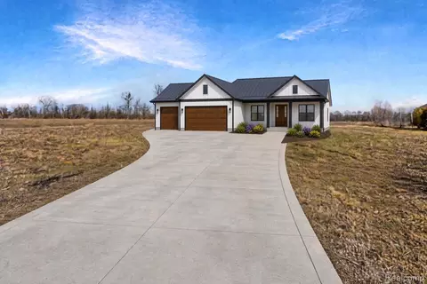 79000 Deland Rd, Richmond, MI 48062