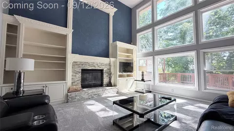 Living - 7500 Welle Rd, Brighton, MI 48116 photo 2 of 4