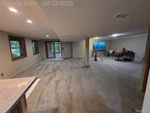Living - 7500 Welle Rd, Brighton, MI 48116 photo 4 of 4