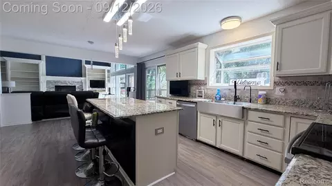 Kitchen - 7500 Welle Rd, Brighton, MI 48116 photo 2 of 4