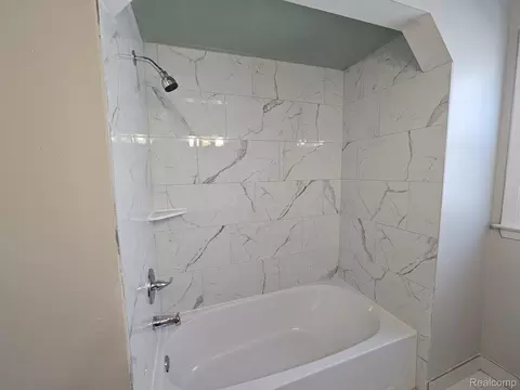 Bath - 152 Highland Ave, Clawson, MI 48017 photo 1 of 3