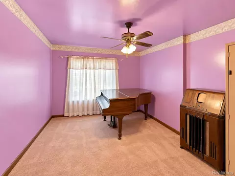 Bedroom - 751 E Hazelhurst St, Ferndale, MI 48220 photo 1 of 4